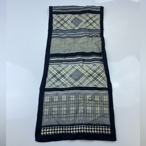 Oscar de la Renta Printed Scarf N253-35 - Picture 3 of 5